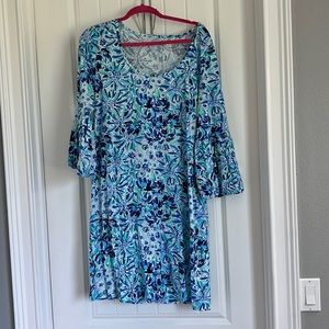 Knee length Lilly Pulitzer dress. Never worn.